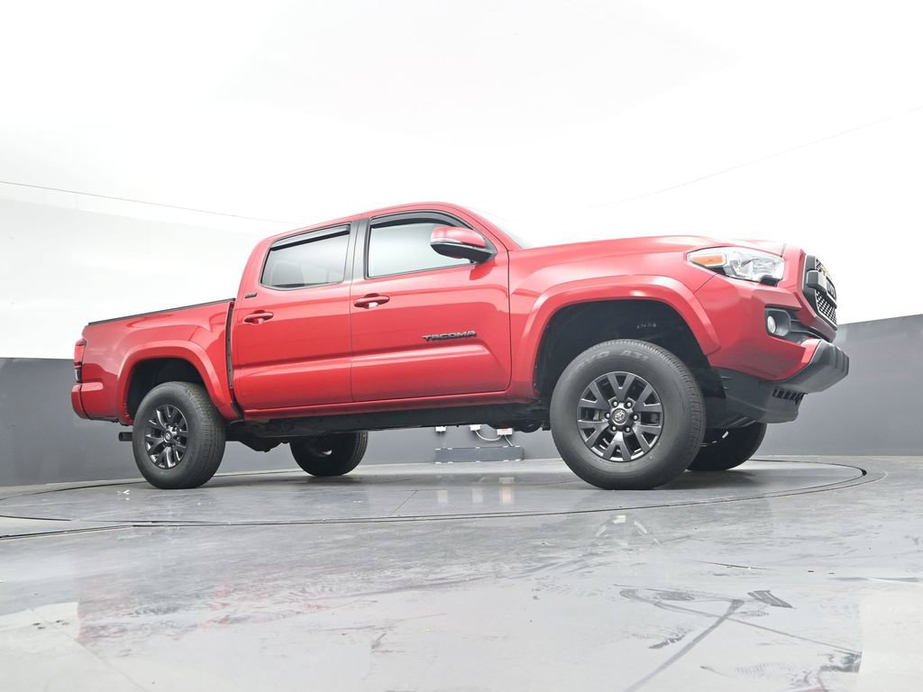 Used 2022 Toyota Tacoma SR5 w/ Technology Package RWD image 34