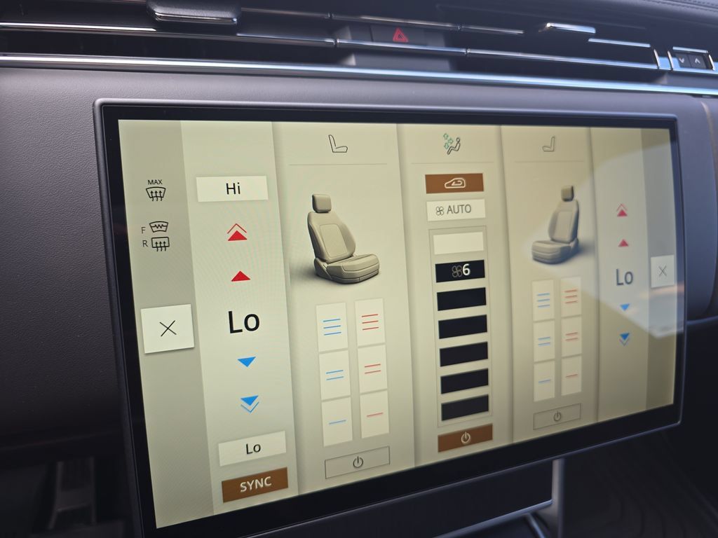 New 2026 Land Rover Range Rover SE AWD/4WD image 17