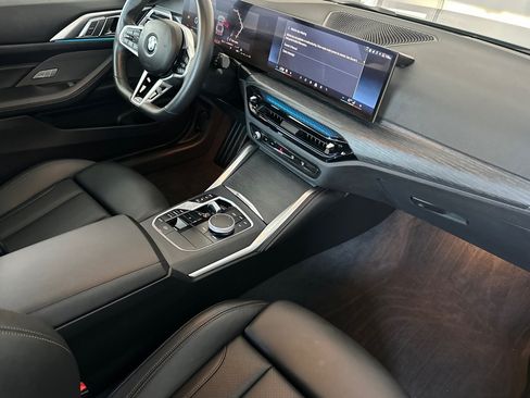 Used 2025 BMW 430i Coupe w/ M Sport Package RWD image 14