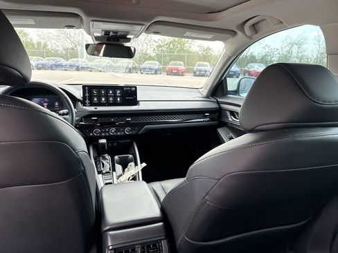 Used 2024 Honda Accord EX-L image 23