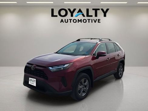Used 2024 Toyota RAV4 XLE w/ Convenience Package image 1