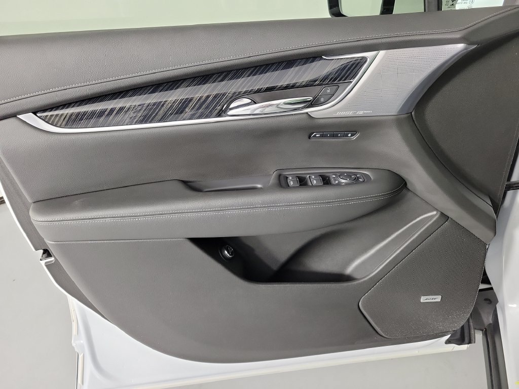 Certified 2023 Cadillac XT6 Premium Luxury w/ Technology Package FWD image 21