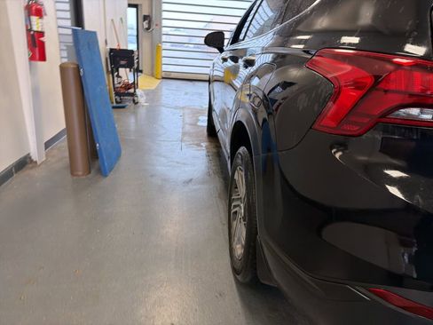 Used 2023 Hyundai Santa Fe SEL image 8