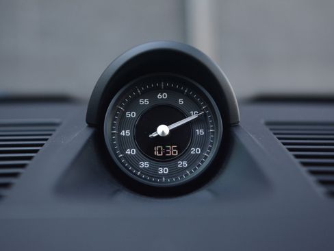 Certified 2025 Porsche 911 Carrera image 20