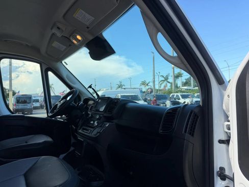 Used 2023 RAM ProMaster 2500 FWD image 17