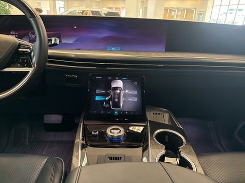 Certified 2025 Cadillac Escalade IQ Sport 2 image 18