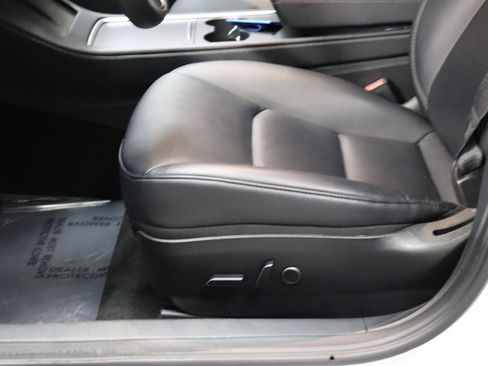 Used 2023 Tesla Model 3 Standard Range image 36