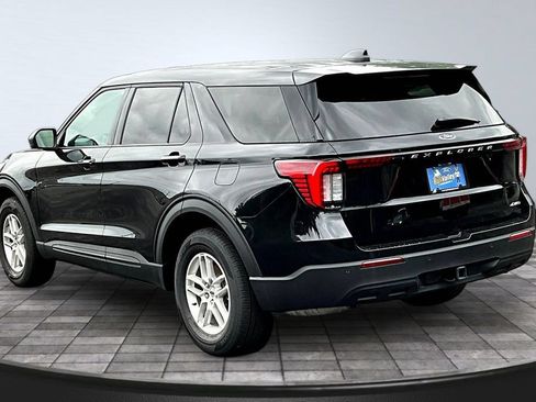 New 2026 Ford Explorer Active AWD/4WD image 3