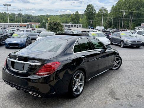 Used 2016 Mercedes-Benz C 300 4MATIC Sedan image 4