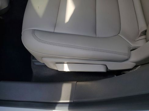 Used 2024 Lincoln Corsair FWD image 13