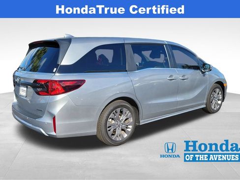 Certified 2026 Honda Odyssey Touring image 5