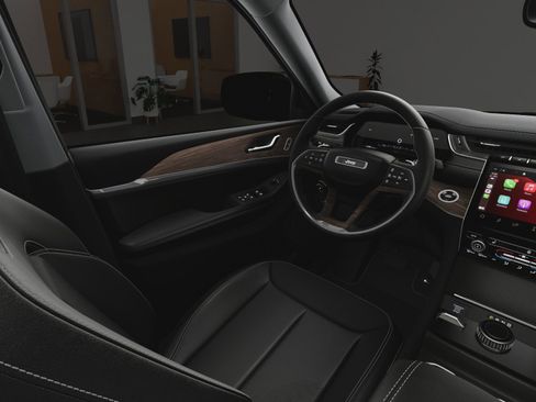 New 2025 Jeep Grand Cherokee L Limited w/ Black Appearance Package image 28