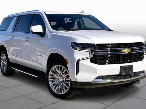 Used 2024 Chevrolet Suburban LS w/ Driver Alert Package image 2