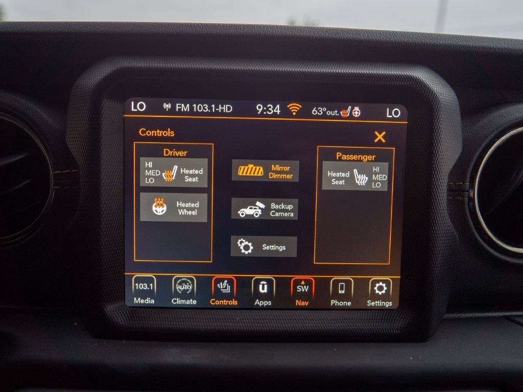 Used 2021 Jeep Wrangler Unlimited Sahara AWD/4WD image 24