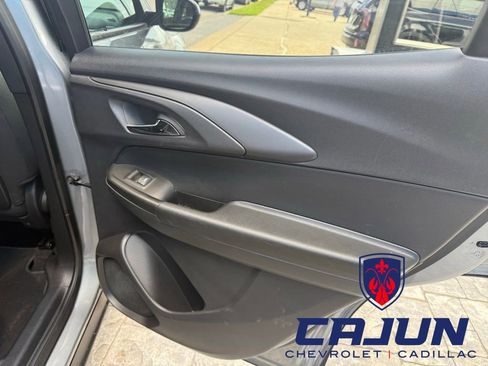 Used 2025 Chevrolet TrailBlazer LT FWD image 22