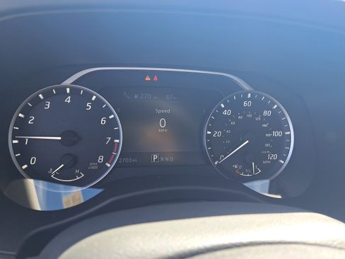 Certified 2025 Nissan Frontier SV image 17