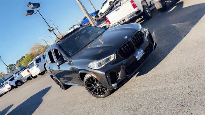 Used 2021 BMW X5 M w/ Competition Package AWD/4WD image 13