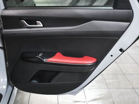 Used 2021 Kia K5 GT-Line image 12