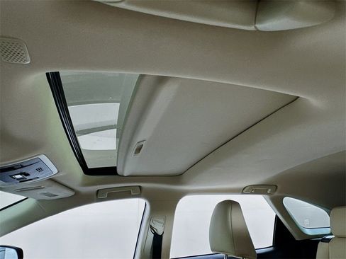 Used 2021 Lexus RX 350L FWD w/ Premium Package image 19