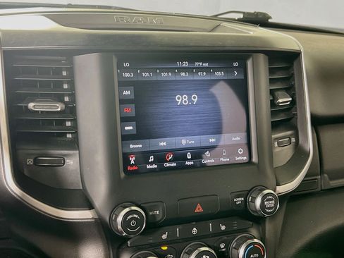 Used 2020 RAM 1500 Big Horn AWD/4WD image 14