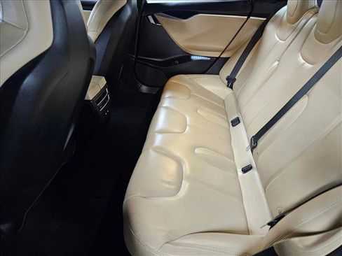 Used 2016 Tesla Model S 70 image 17