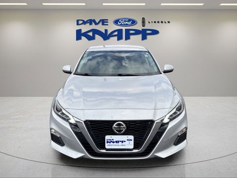 Used 2021 Nissan Altima 2.5 SV image 3