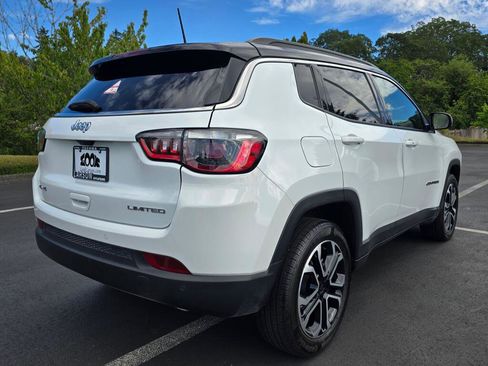 Used 2024 Jeep Compass Limited image 4