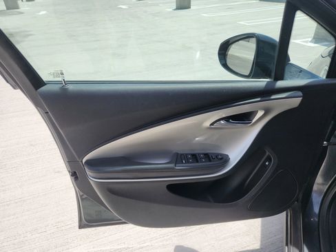 Used 2014 Chevrolet Volt w/ Enhanced Safety Package 1 FWD image 20