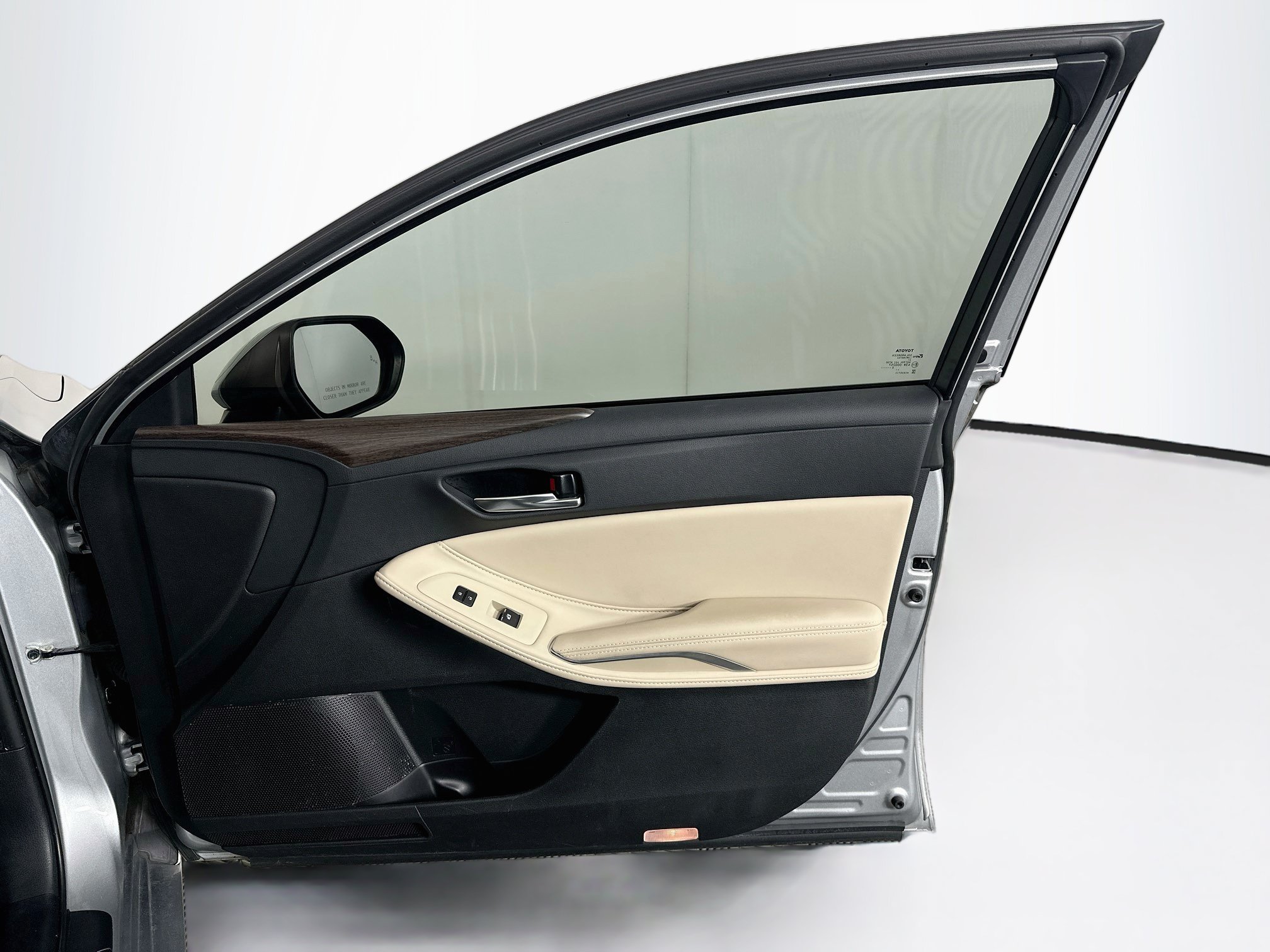 Used 2021 Toyota Avalon XLE FWD image 30