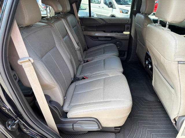 Certified 2018 Ford Expedition XLT w/ Equipment Group 202A RWD image 17