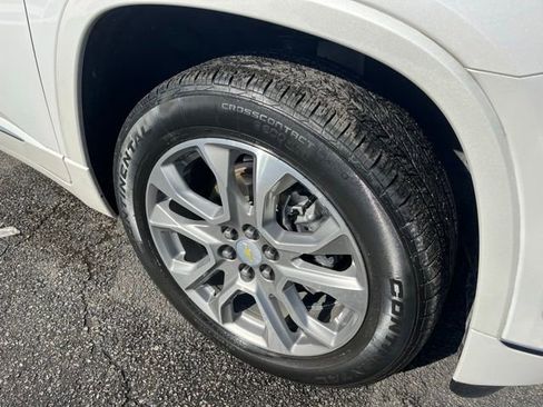 Used 2020 Chevrolet Traverse Premier image 37