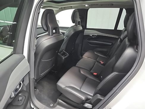 Used 2021 Volvo XC90 T5 Momentum w/ Protection Package AWD/4WD image 30