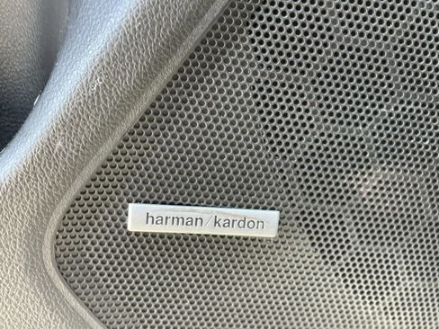 Used 2017 Subaru Outback 3.6R Touring image 20