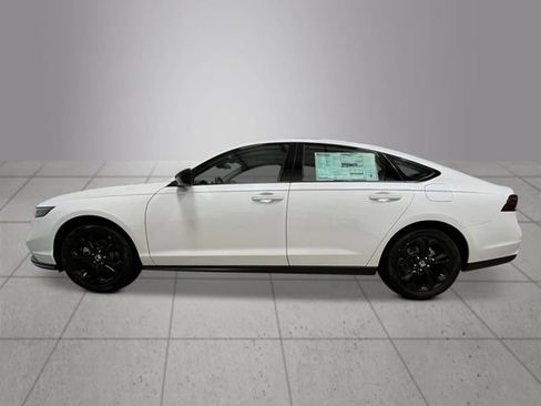 New 2025 Honda Accord SE image 2