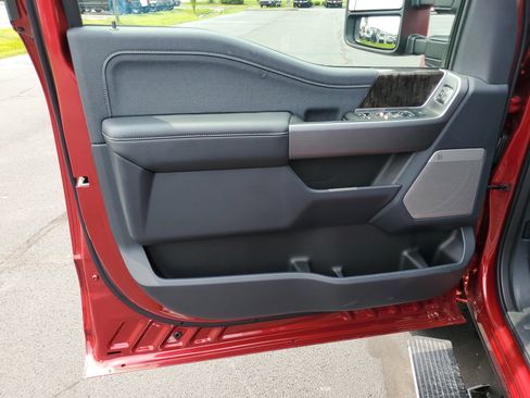 New 2025 Ford F350 Lariat w/ Lariat Ultimate Package image 18