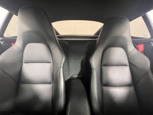 Certified 2018 Porsche 718 Cayman S RWD image 16