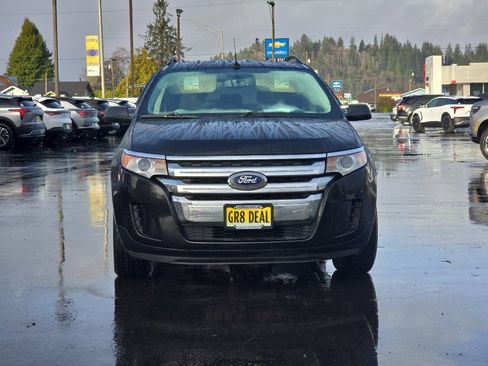 Used 2013 Ford Edge SE image 3