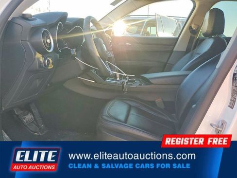 Used 2019 Alfa Romeo Stelvio image 13