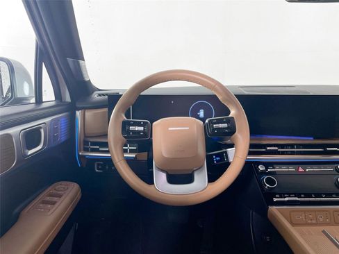 Used 2025 Hyundai Santa Fe Limited image 25