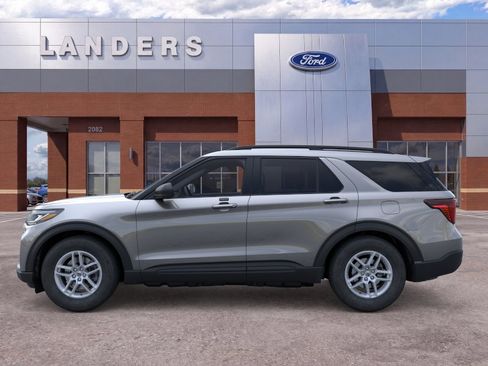 New 2026 Ford Explorer Active w/ Active Comfort Package RWD image 3