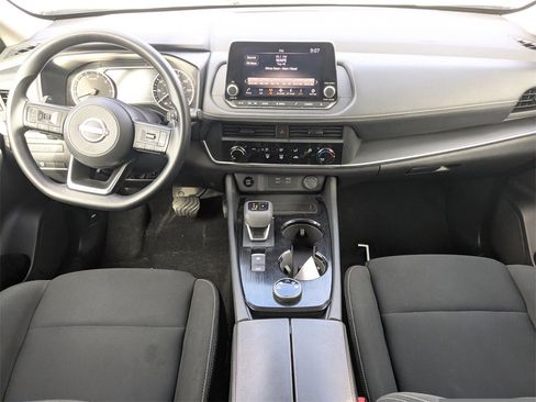 Used 2024 Nissan Rogue S image 18