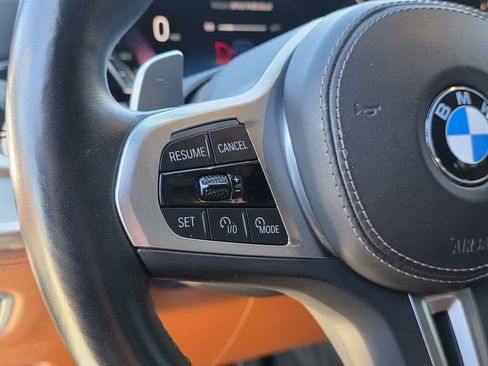 Used 2023 BMW X7 M60i image 28