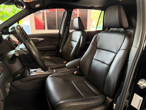 Used 2023 Honda Passport EX-L image 14