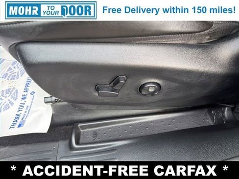 Used 2020 Chrysler Pacifica Limited w/ S Appearance Package image 12