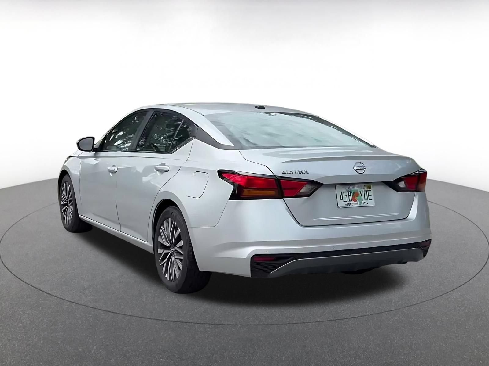 Used 2026 Nissan Altima 2.5 SV FWD image 10