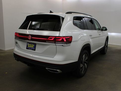New 2026 Volkswagen Atlas SE FWD image 5