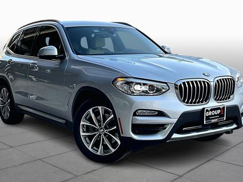 Used 2019 BMW X3 sDrive30i w/ Premium Package image 2
