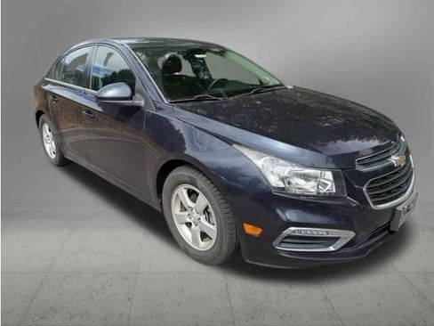 Used 2016 Chevrolet Cruze LT FWD image 3