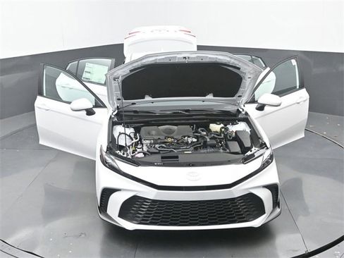 New 2026 Toyota Camry SE image 33