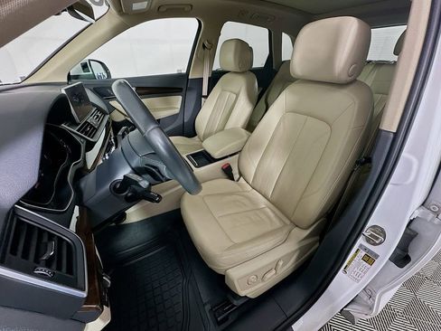 Used 2018 Audi Q5 2.0T Premium Plus w/ Premium Plus Package AWD/4WD image 25